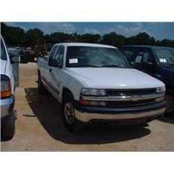 2001 CHEVROLET 1500 4X4 PICKUP