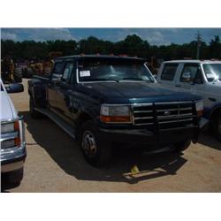 1996 FORD CREW CAB F350 XLT