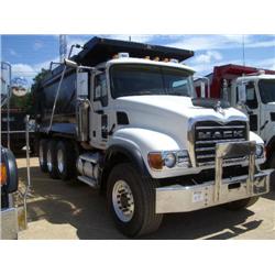 2003 MACK GRANITE CV713 TRI-AXLE DUMP