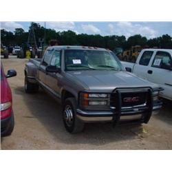 2000 GMC 3500 CREW CAB DUALLY PICKUP TRUCK