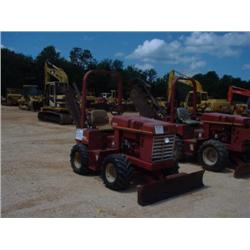 DITCHWITCH 3610DD TRENCHER