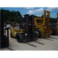 CAT DP50 FORKLIFT