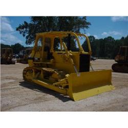 KOMATSU D58E CRAWLER TRACTOR
