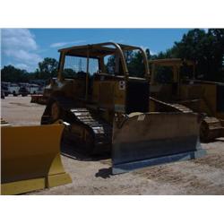 CAT D6M XL CRAWLER TRACTOR