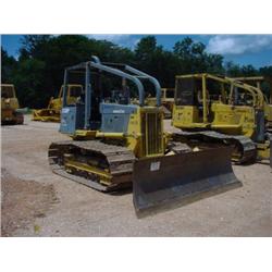 KOMATSU D32P CRAWLER TRACTOR