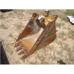 24" HOE BUCKET FITS CAT