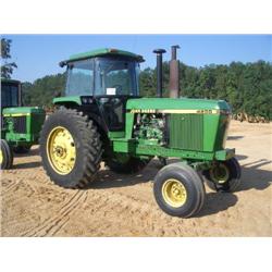 JOHN DEERE 4255 FARM TRACTOR
