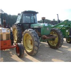 JOHN DEERE 2750 MFWD FARM TRACTOR