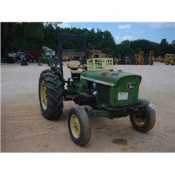 JOHN DEERE 1530 FARM TRACTOR