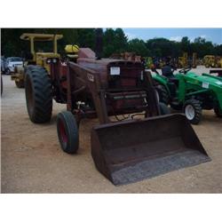 ALLIS CHALMERS FARM TRACTOR