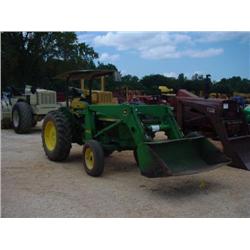 JOHN DEERE 1530 FARM TRACTOR