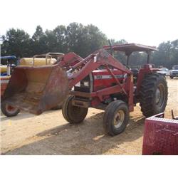MASSEY FERGUSON 383 FARM TRACTOR