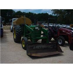 JOHN DEERE 2120 FARM TRACTOR