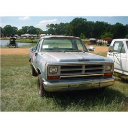 1989 DODGE RAM 100 4X4 PICKUP