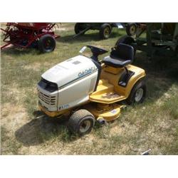 CUB CADET 2135 RIDING MOWER