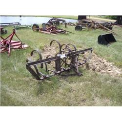 2 ROW CULTIVATOR