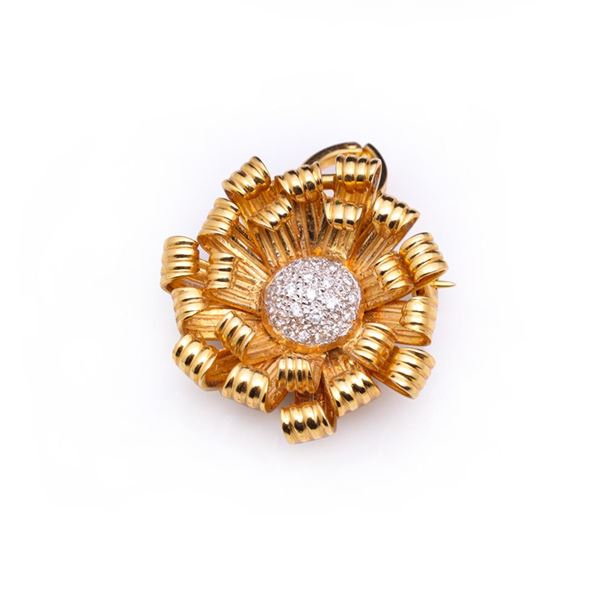 18K Yellow Gold & Diamond Pendant/Brooch