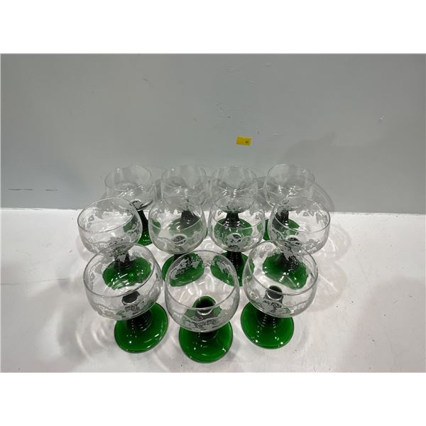 Vintage Luminarc Wine Glasses Grapevine Etching with Emerald Green Beehive Stems set of 11 4.5T