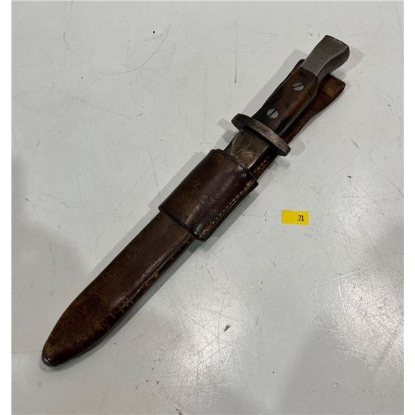 WWI Ross Bayonet Hunting Knife with Scabbard - Length 7.5 Blade, 12 Total plus wooden box 20Lx7Wx4H