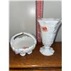 Image 1 : 2 pieces of westmoreland milk glass. No chips or cracks