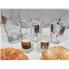 Image 3 : 2 Amber carnival glass serving plates & 6 assorted drinking glasses
