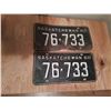 Image 1 : 1960 Passenger License Plate 76-733 (PAIR