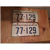Image 1 : 1961 Passenger License Plate 77-129 (PAIR