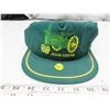 Image 1 : John deere hat( model 'D') and a john deere tray ( the old jimer)- new