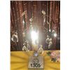 Image 1 : Beautiful, vintage lamp, with crystal decor, on marble base