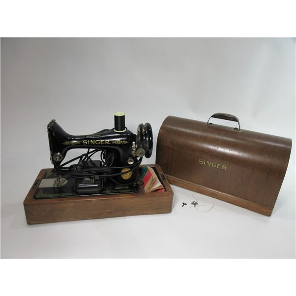Table Top Singer Sewing Machine With Case- #EF601666- Key- Accessories- 17.5"W X 15"H X 8"D
