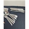 Image 2 : Assortment of Cutlery