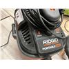 Image 2 : RIDGID 5 HP PORTABLE SHOP VAC WITH HOSE AND TWO ATTACHMENTS