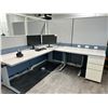 Image 2 : OFFICE PARTITIONS WITH 3 DESKS WITH DRAWERS (7 FT X 7 FT)