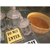 Image 2 : Misc Décor: Laundry & Do Not Enter Signs, Lanterns, Barrel Bottom, etc