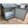 Image 6 : Hoshizaki America CRMR27-8 Worktop Refrigerator (works - gets cold)