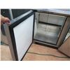 Image 12 : True TSSU-72-18 Undercounter 3-Section Refrigerator w/ Prep Table Top (works - gets cold)