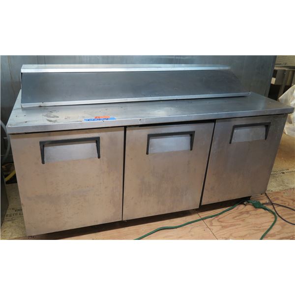 True TSSU-72-18 Undercounter 3-Section Refrigerator w/ Prep Table Top (works - gets cold)