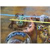 Image 8 : Qty 3 Lightweight Metal Mexican Wall Hangings: Gecko, Kokopelli & Jars, Misc Sizes