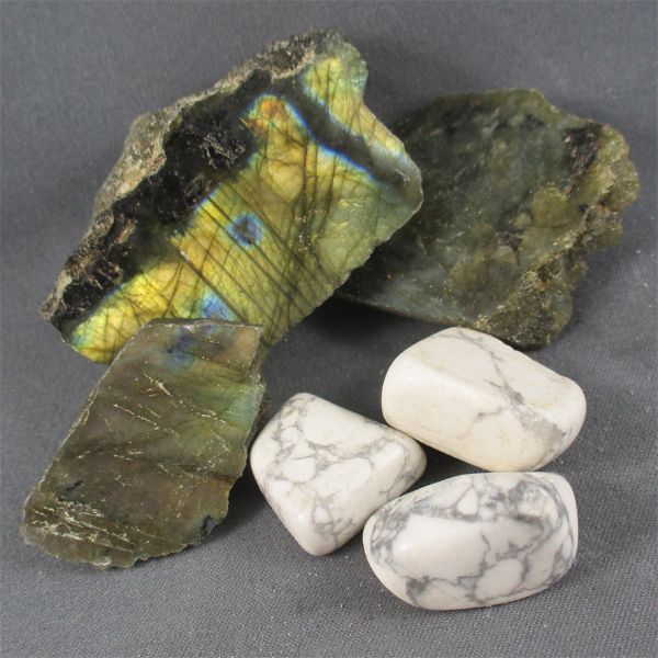 Lot of Raw Labradorite & Polished Howlite Specimens