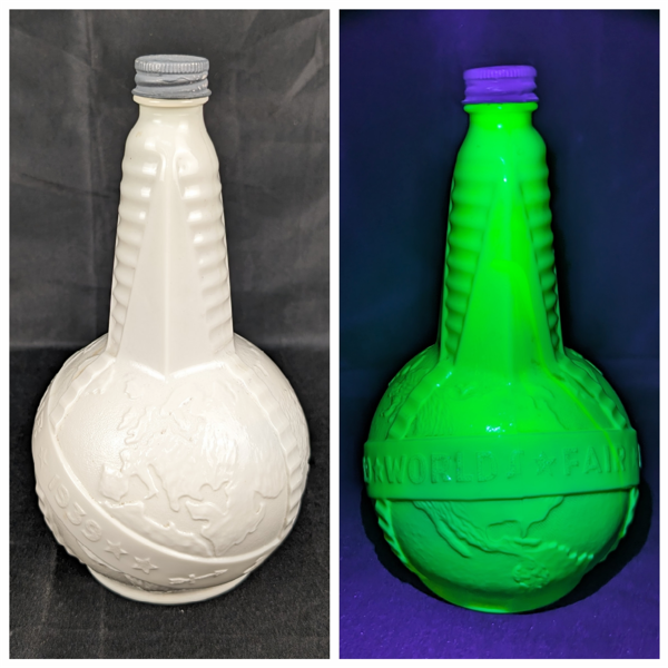 RARE FIND!  Genuine 1939 Worlds Fair Globe Uranium Milk Glass Vinegar Bottle Decanter