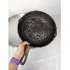 Image 11 : Set of 3 Aluminum Pizza Pans, Cast Iron Frying Pan and other Kitchen Items