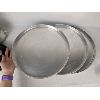 Image 15 : Set of 3 Aluminum Pizza Pans, Cast Iron Frying Pan and other Kitchen Items