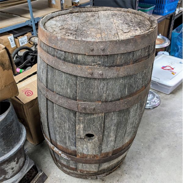 Oak Whiskey Wooden Barrel from Gimli MB