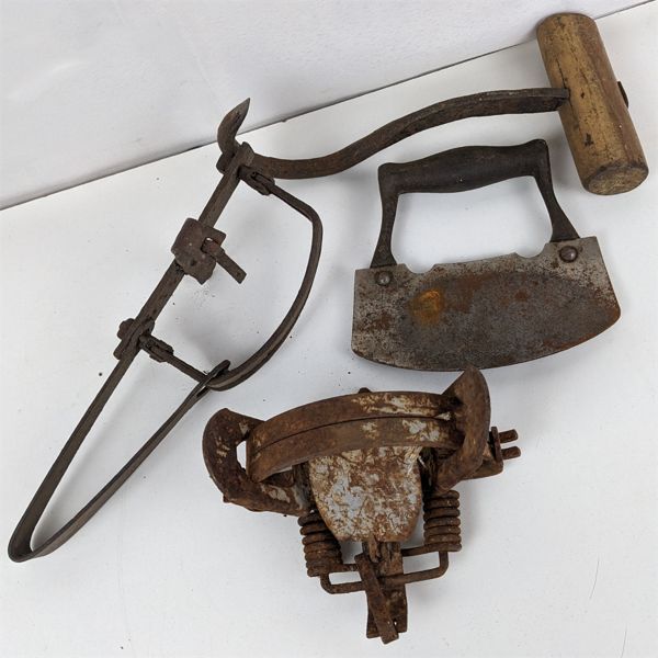 Set of 2 Vintage Traps, Baling  Hook & Knife 