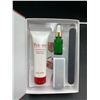 Image 2 : Vine Vera Reservatrol Skin Care and Manicure Set
