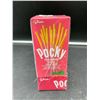 Image 1 : Pocky Strawberry Biscuit Sticks (5 x 33g)