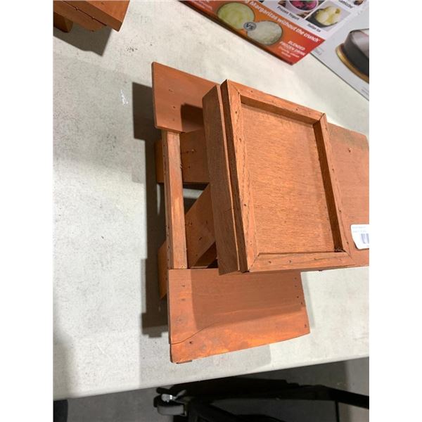 Locally Made Squirrel / Bird Picnic Table Feeder