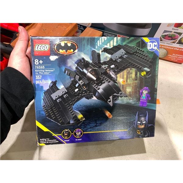 Lego Batwings Batman vs. The Joker 357pcs