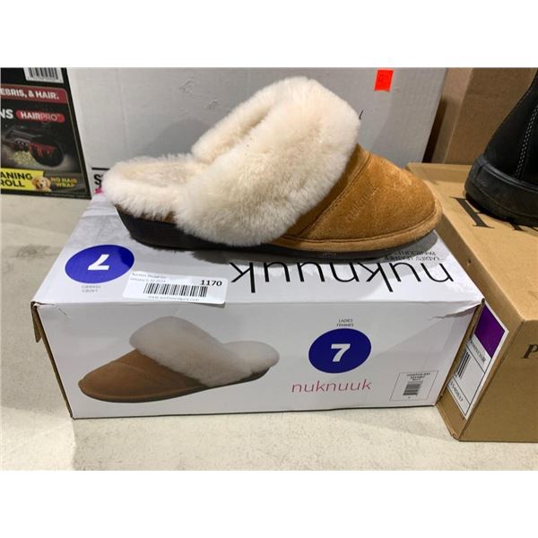 Nuknuuk Shearling Slippers Ladies Size 7