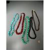 Image 1 : Lot of 5 necklaces (11)